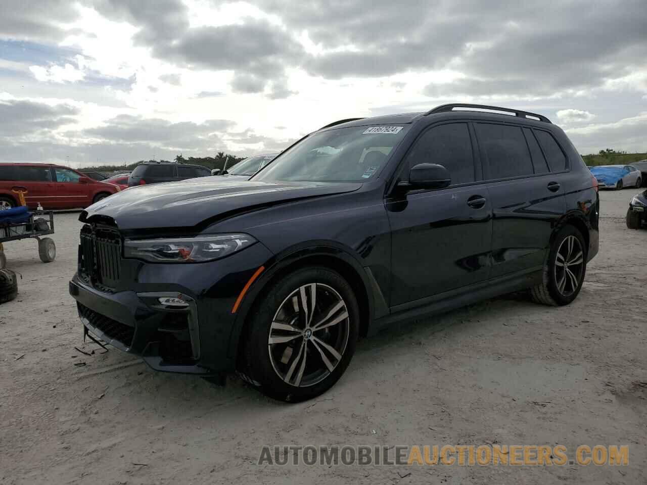 5UXCW2C06M9F90193 BMW X7 2021