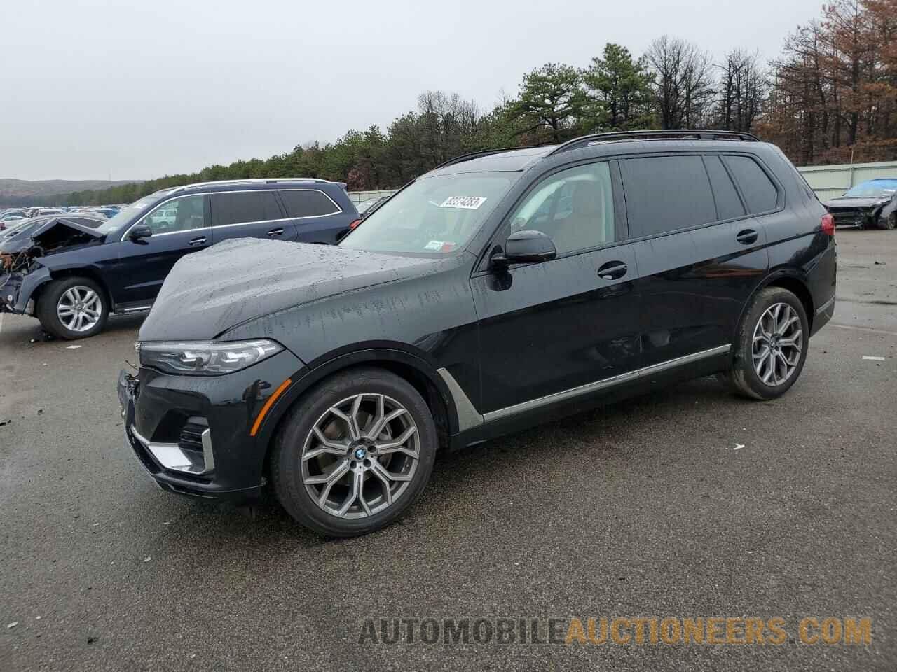 5UXCW2C06M9H62027 BMW X7 2021