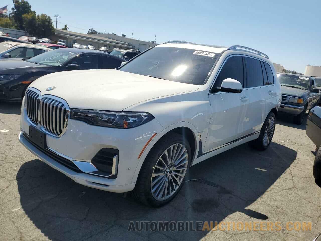 5UXCW2C06N9J14802 BMW X7 2022