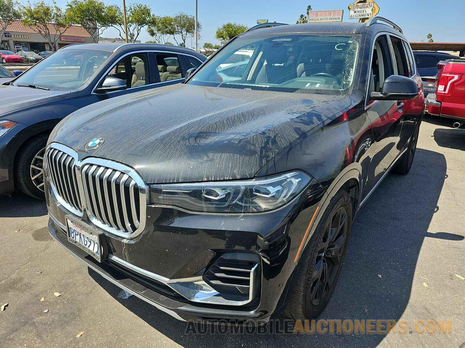 5UXCW2C07L9C37413 BMW X7 2020