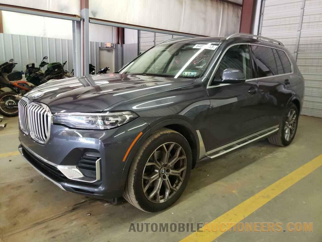 5UXCW2C07M9F72950 BMW X7 2021