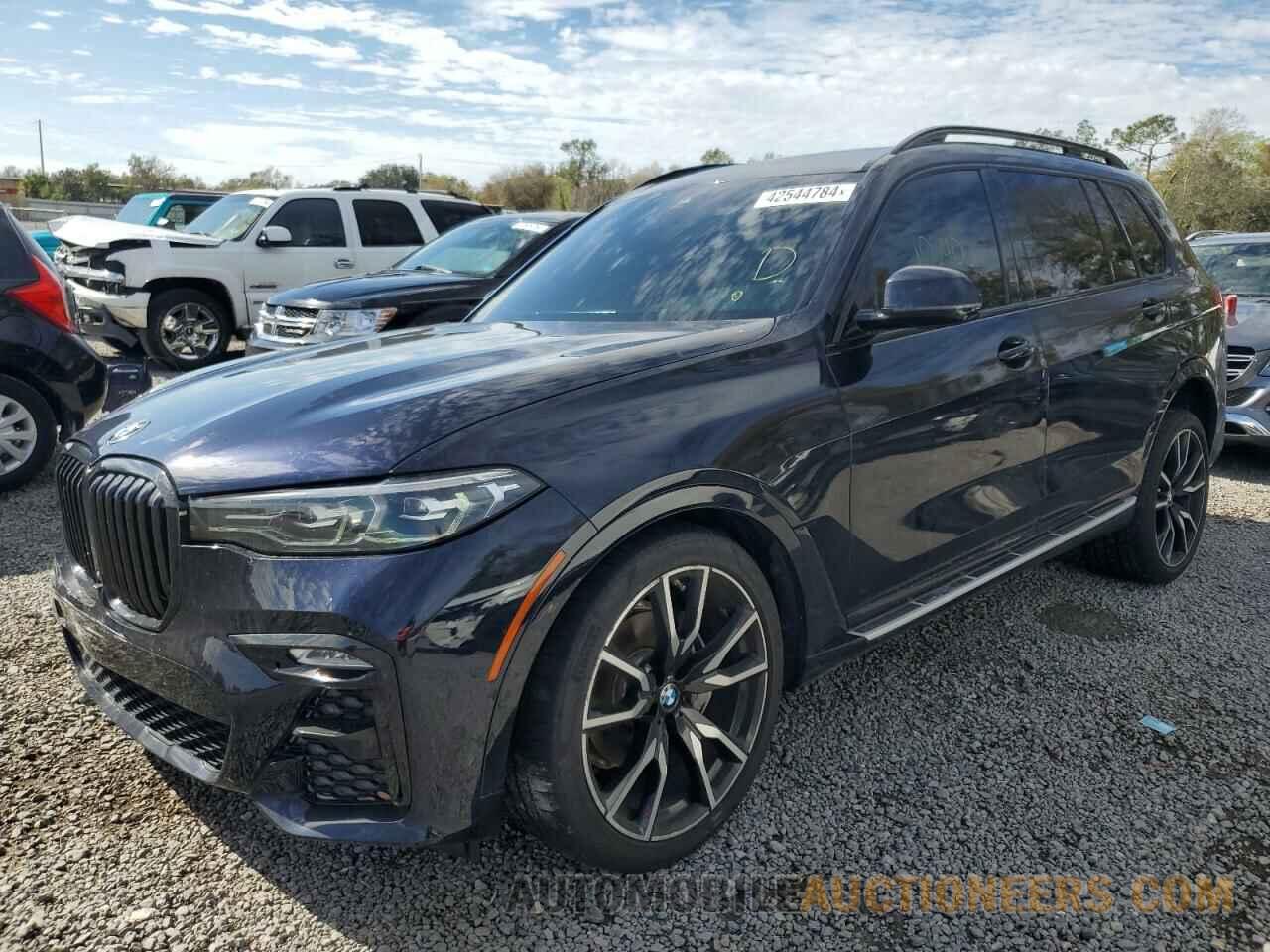 5UXCW2C09L9B38561 BMW X7 2020