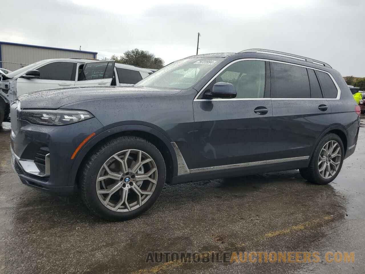 5UXCW2C09M9G89820 BMW X7 2021