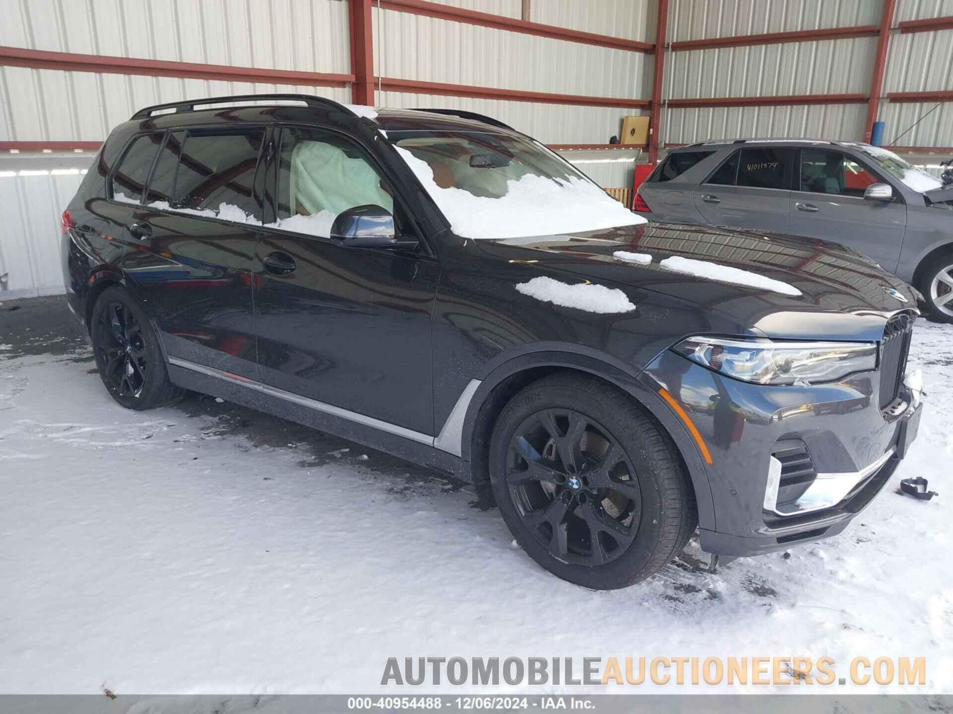 5UXCW2C09N9J33814 BMW X7 2022