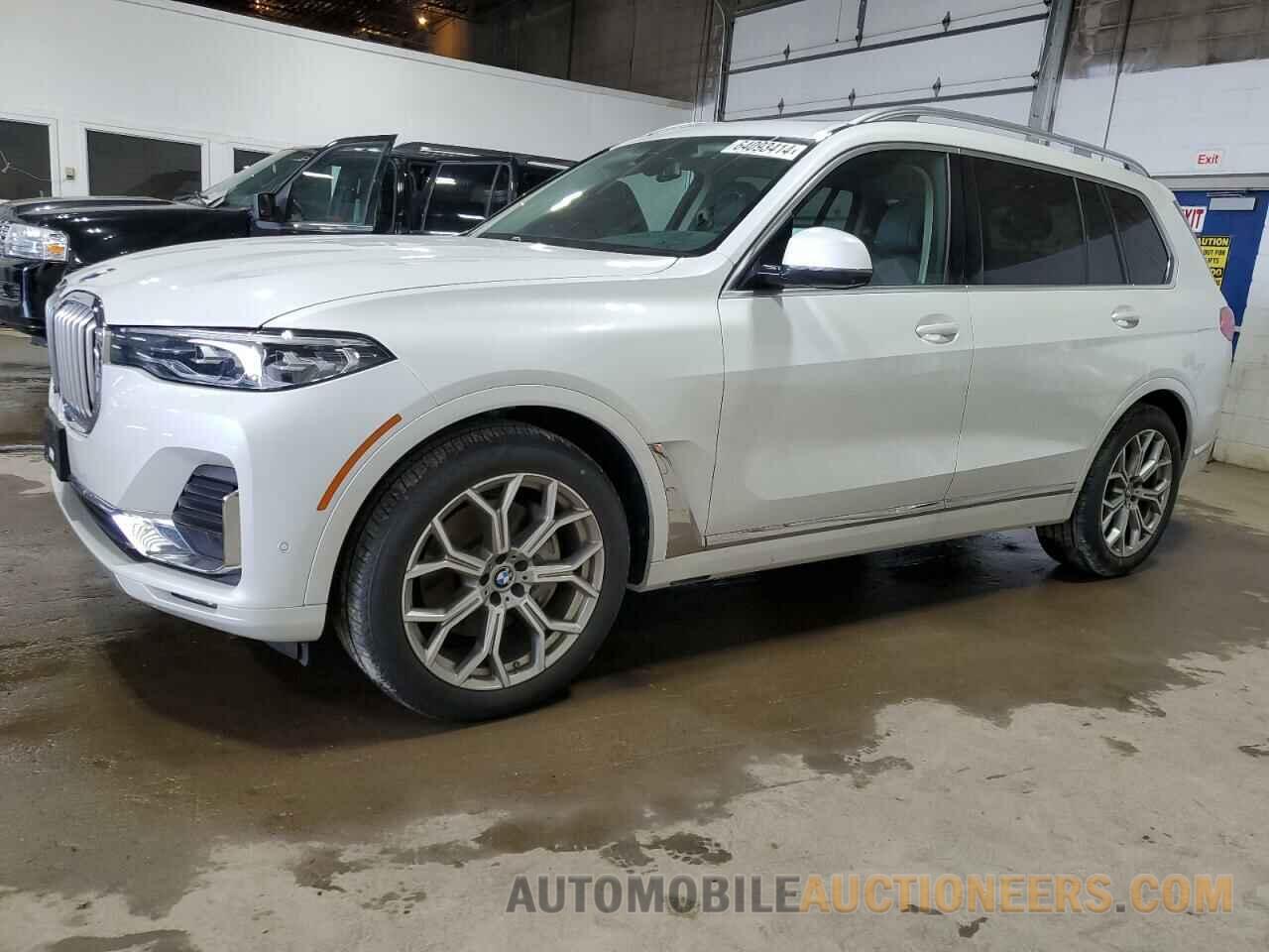 5UXCW2C0XL9B16245 BMW X7 2020