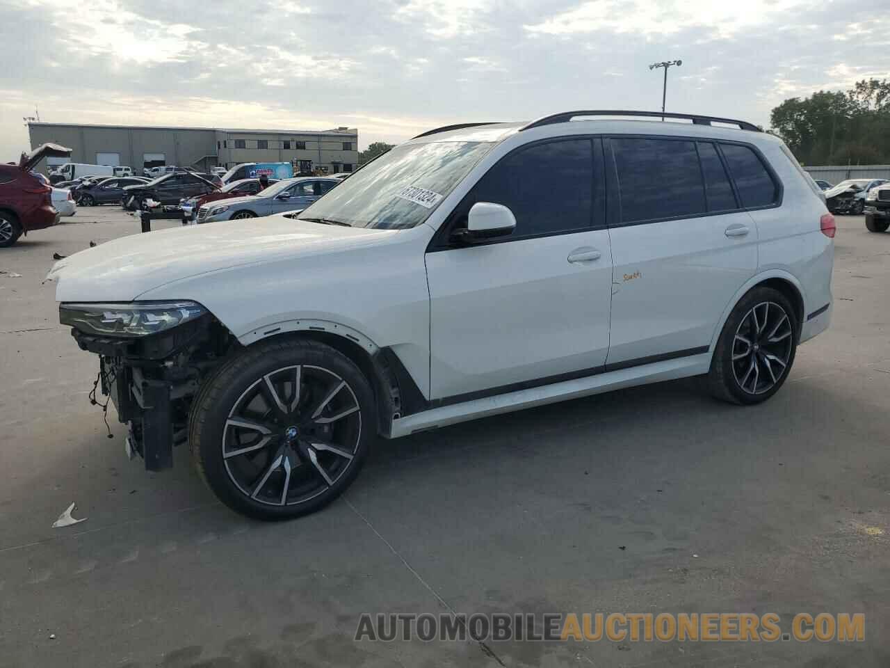 5UXCW2C0XL9B81757 BMW X7 2020