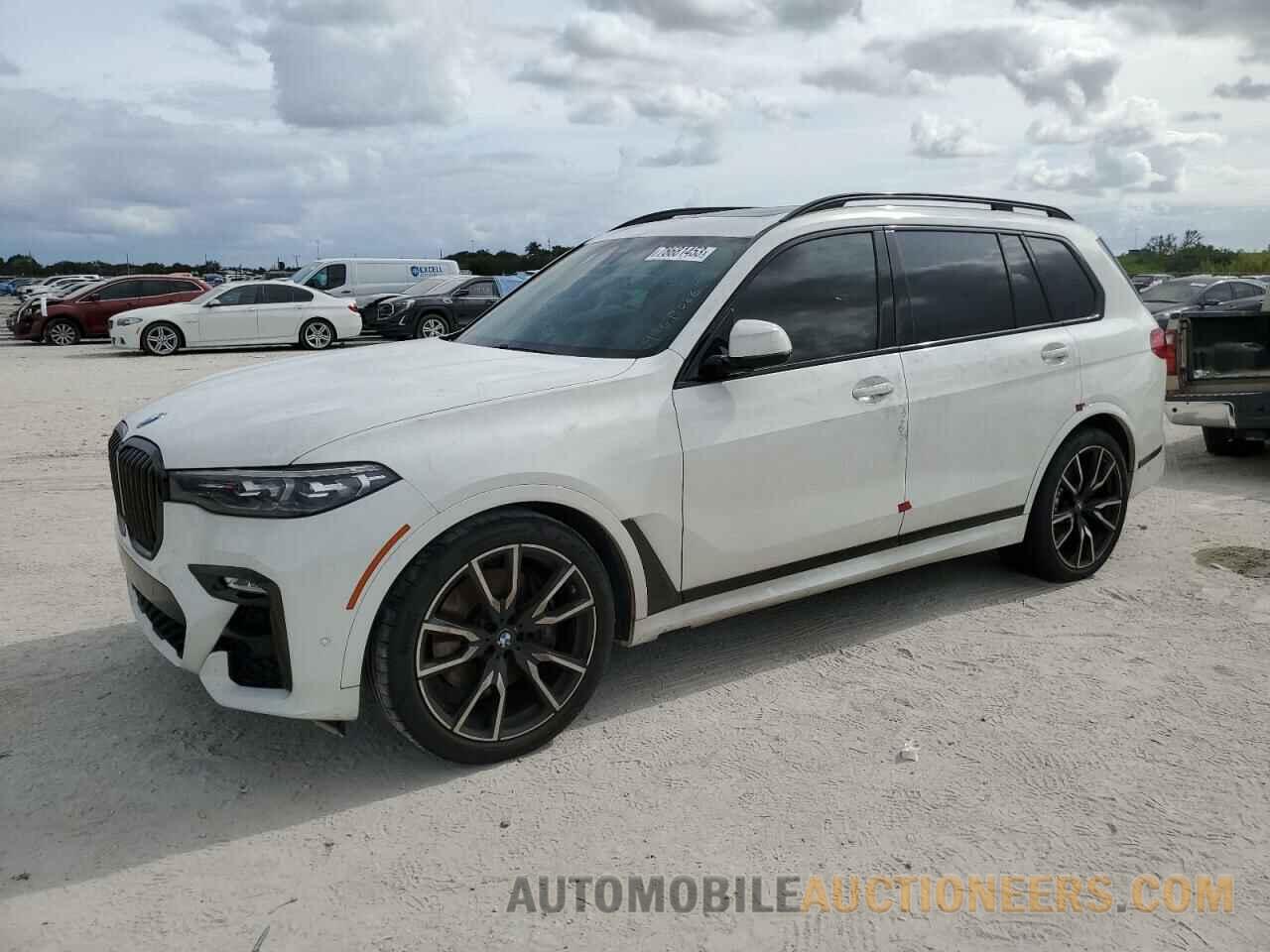 5UXCW2C0XM9G17086 BMW X7 2021