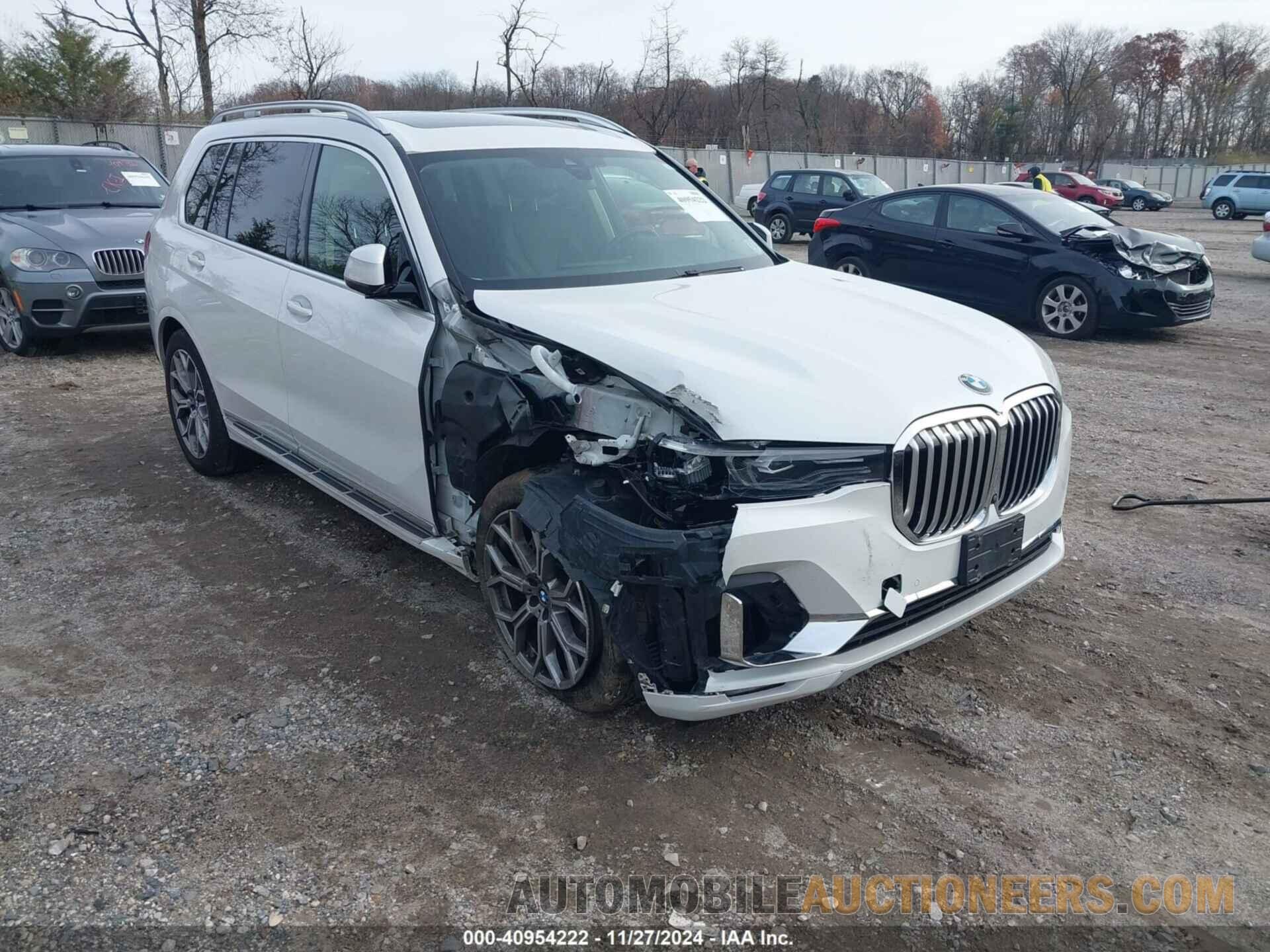 5UXCW2C0XM9G52632 BMW X7 2021