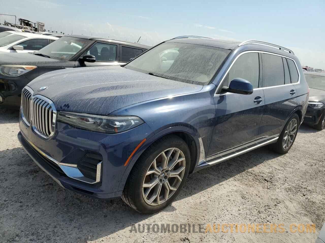 5UXCW2C50KL086330 BMW X7 2019