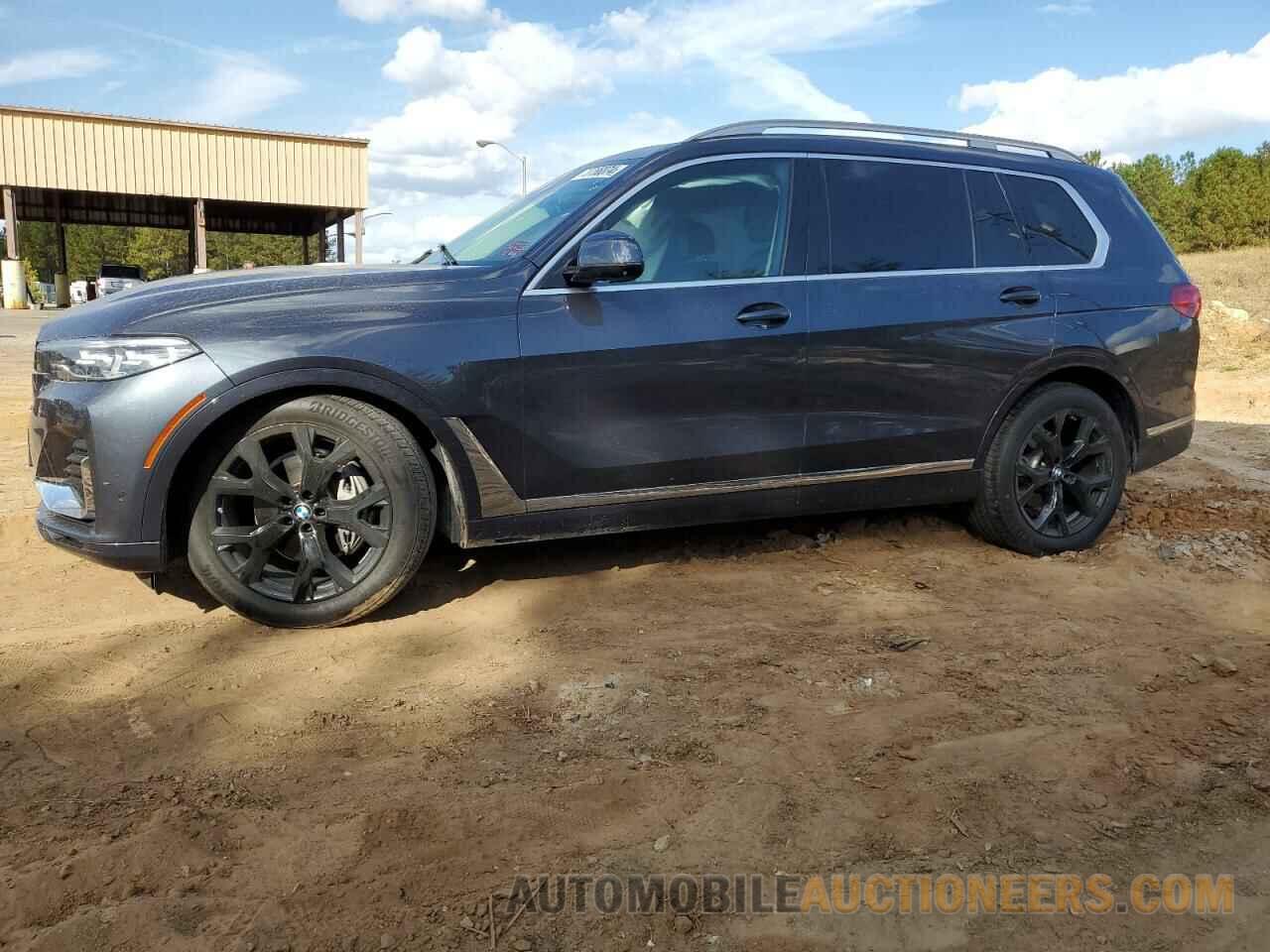 5UXCW2C51KL083632 BMW X7 2019