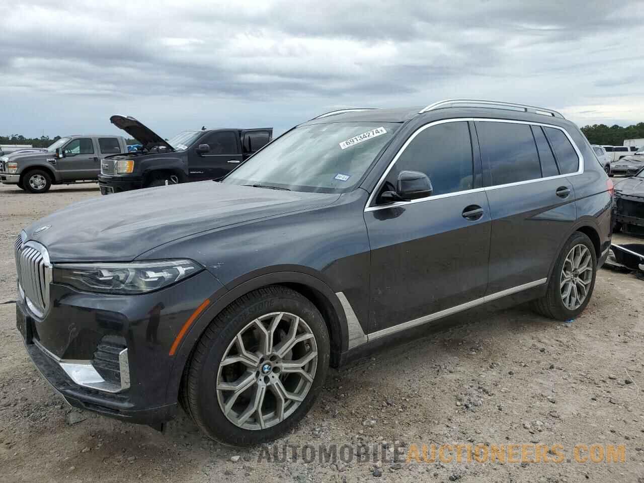 5UXCW2C53KL087200 BMW X7 2019