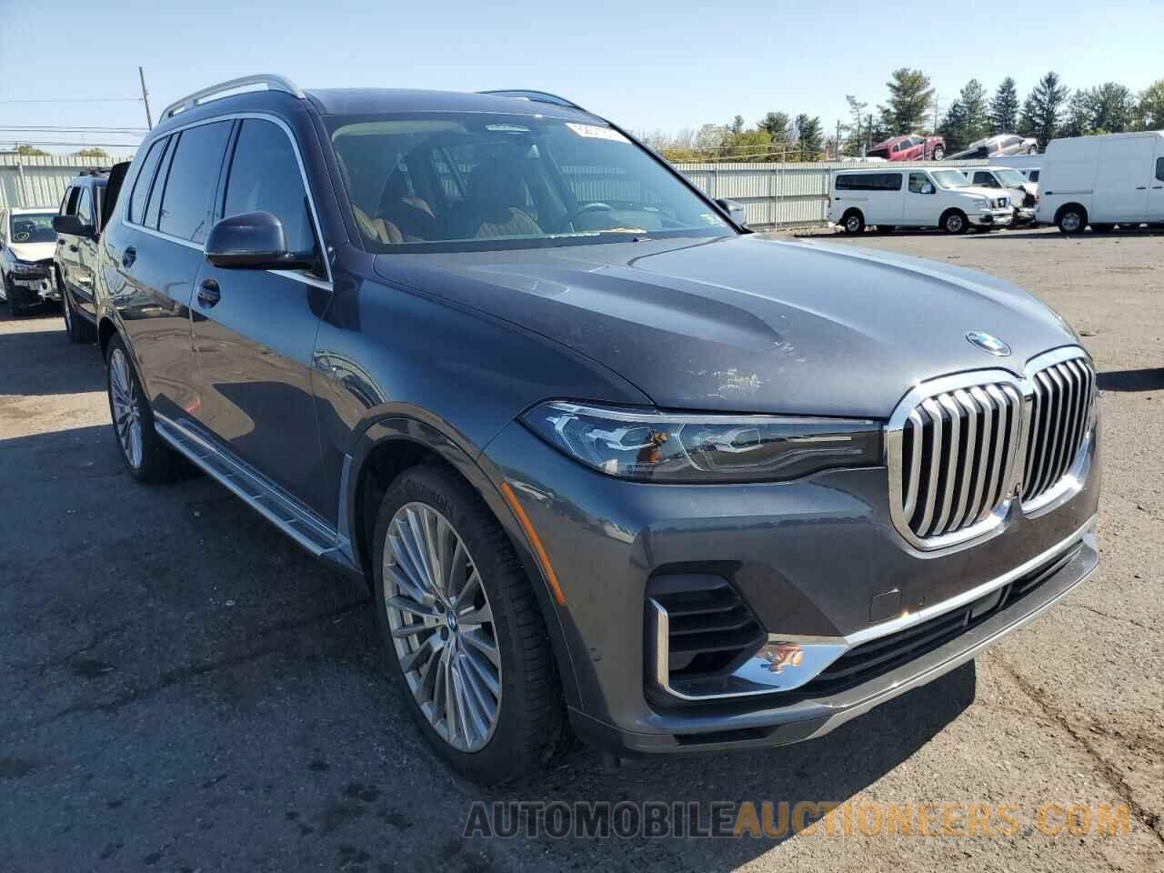 5UXCW2C55KLB43754 BMW X7 2019