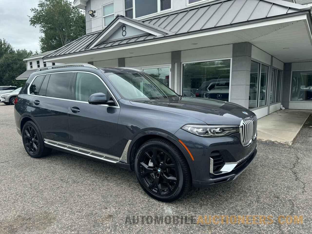 5UXCW2C57KL086857 BMW X7 2019