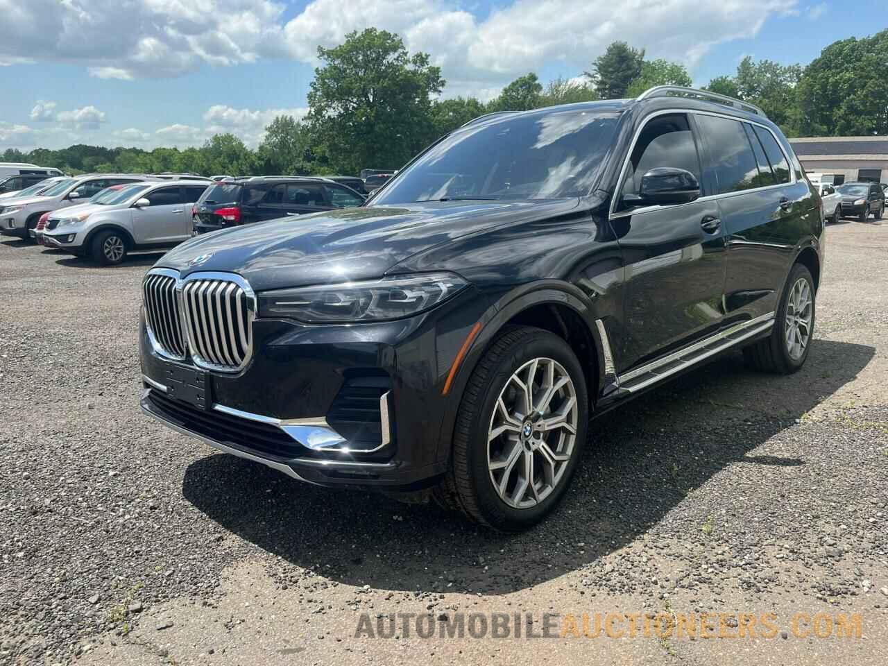 5UXCW2C5XKL084133 BMW X7 2019