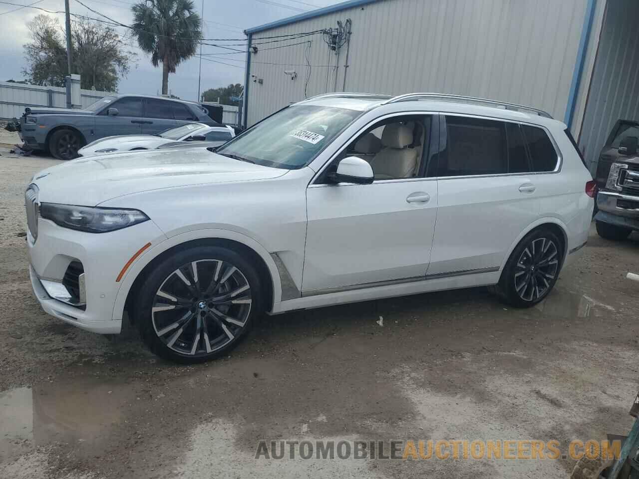 5UXCX4C53KLS38965 BMW X7 2019