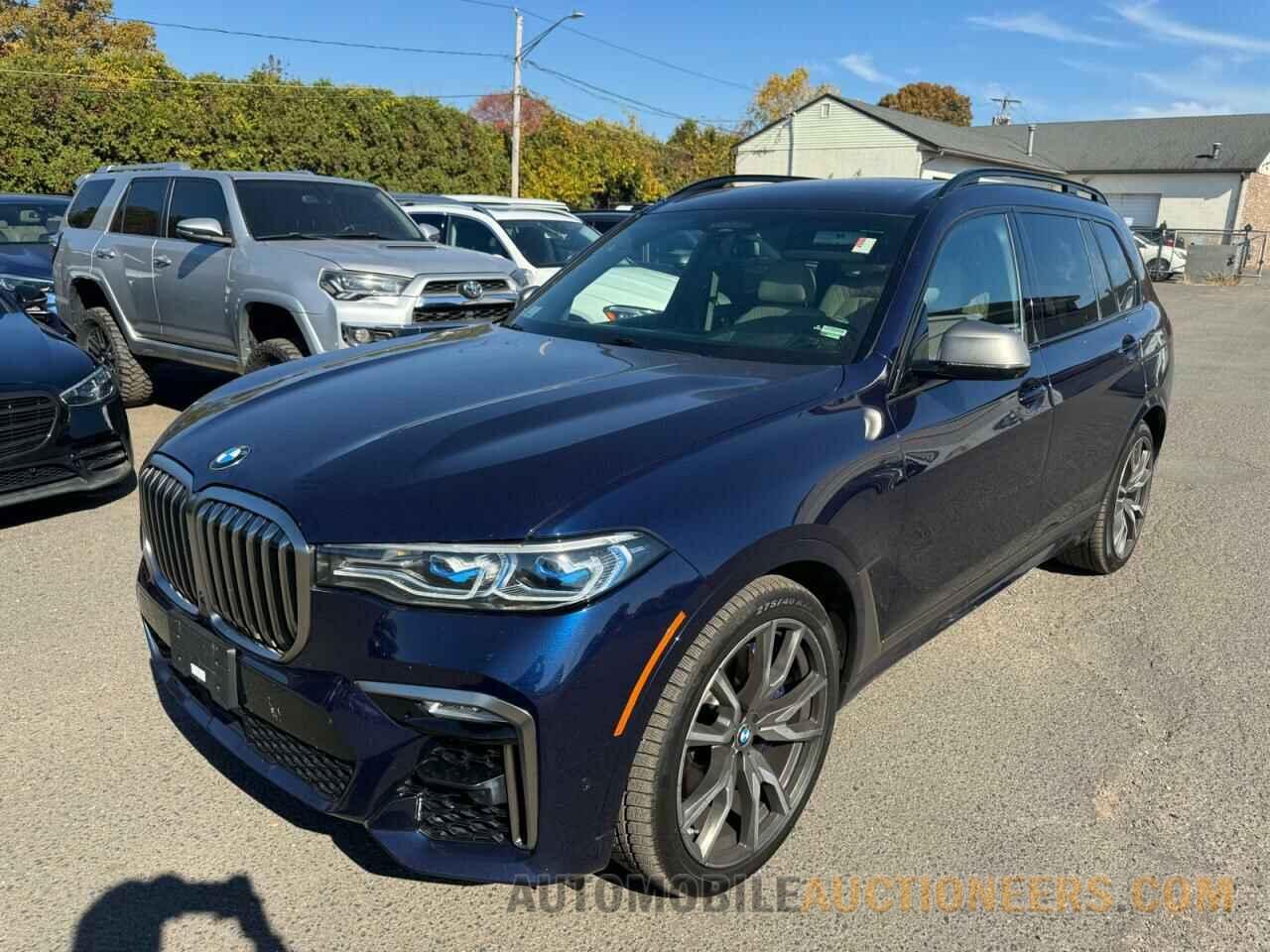 5UXCX6C03LLE35431 BMW X7 2020