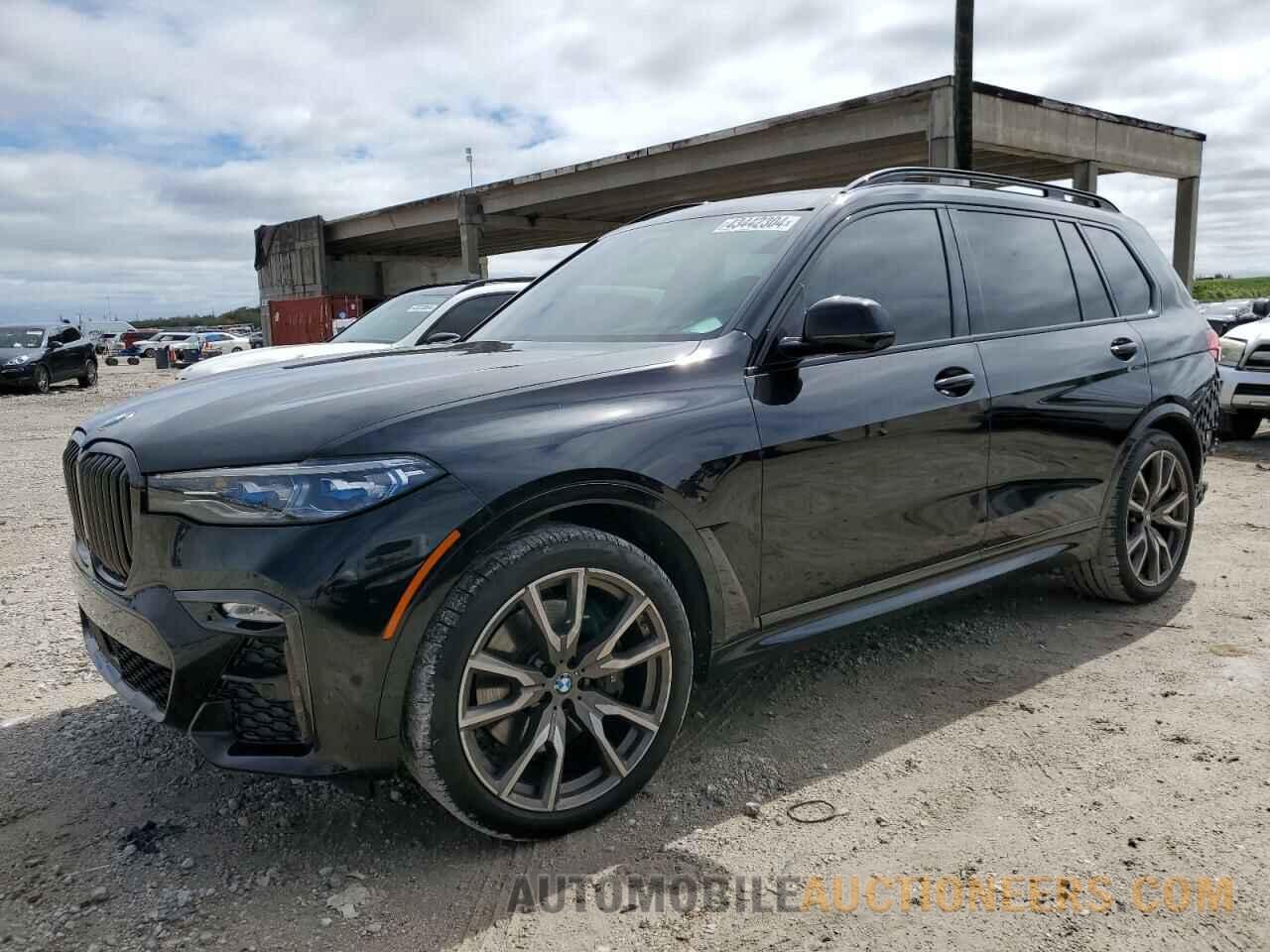 5UXCX6C03M9F77969 BMW X7 2021