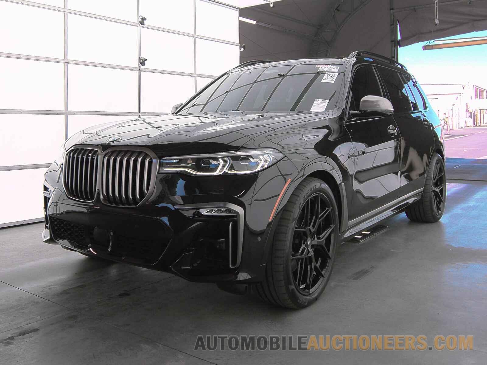 5UXCX6C04LLE35924 BMW X7 2020