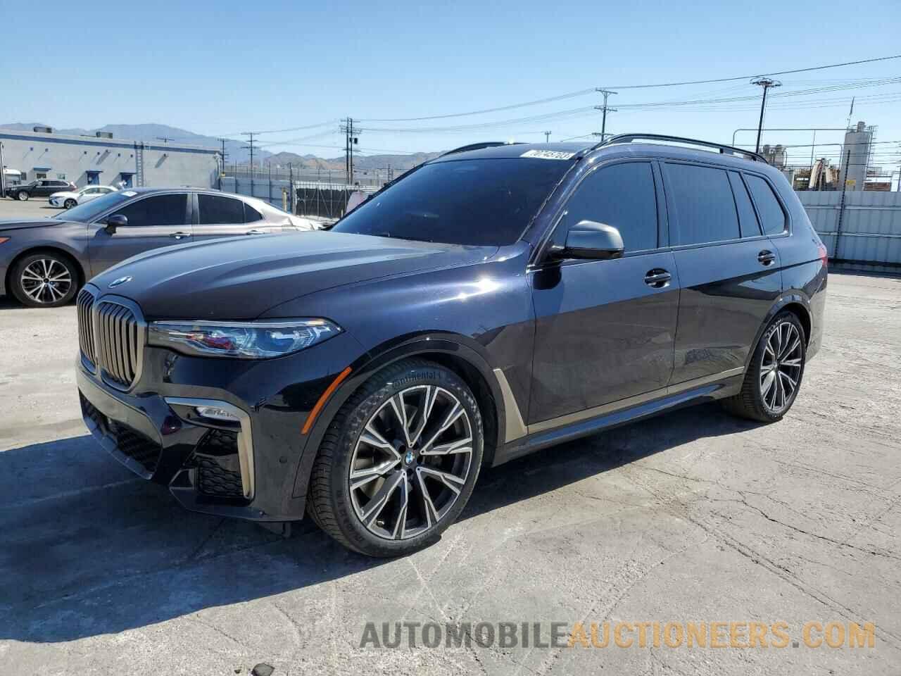 5UXCX6C04M9E51412 BMW X7 2021