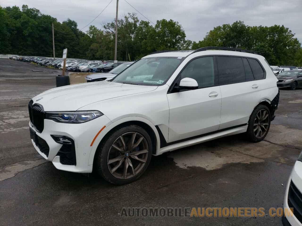 5UXCX6C06LLE35696 BMW X7 2020