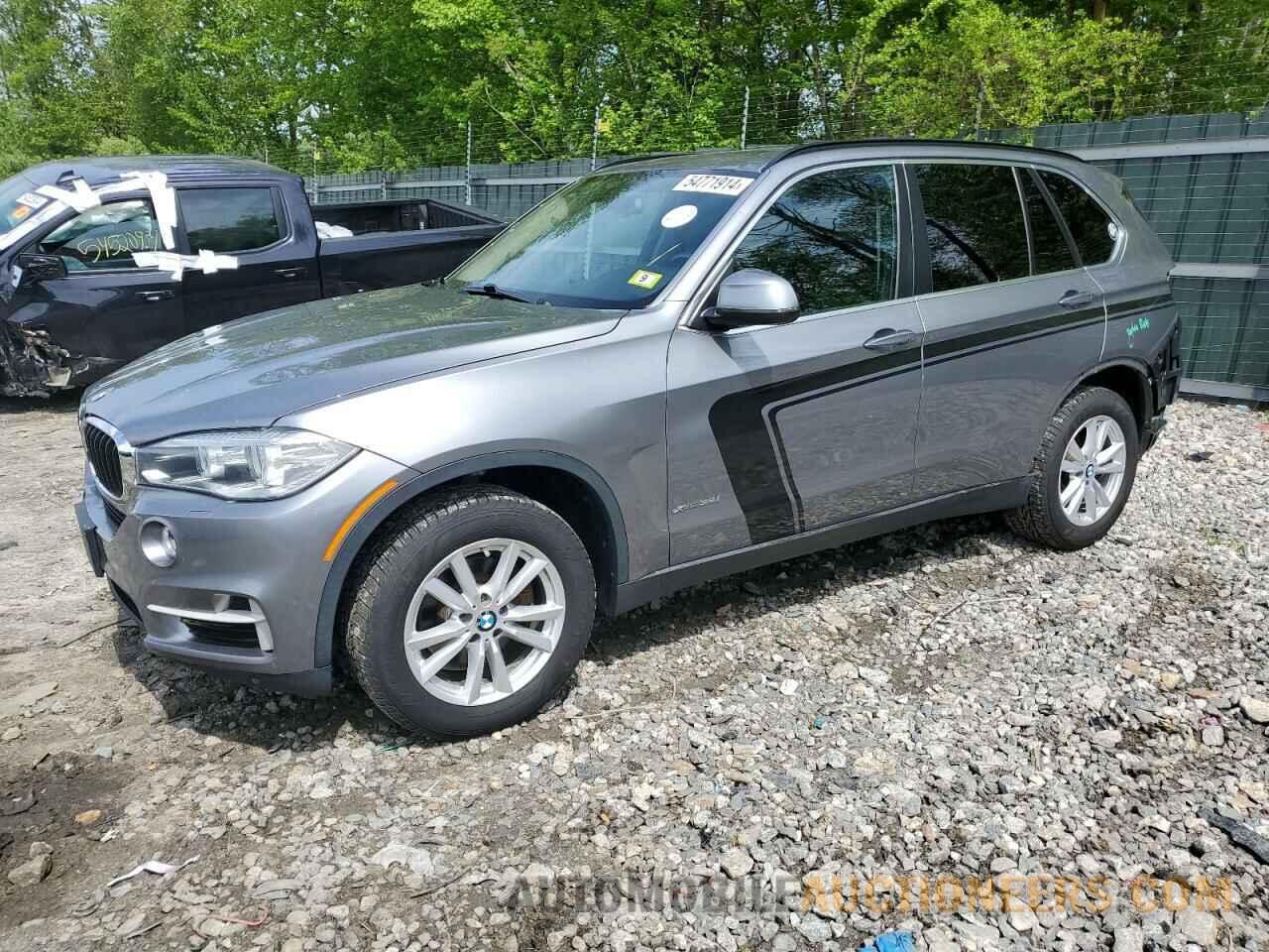 5UXKR0C56F0K59864 BMW X5 2015