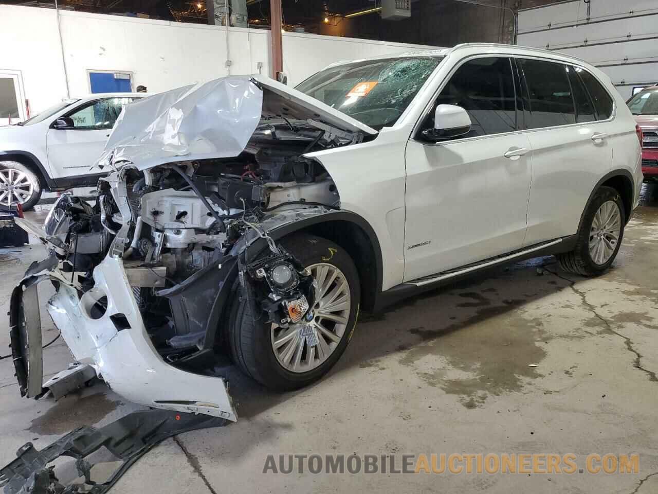 5UXKR0C5XG0P31811 BMW X5 2016