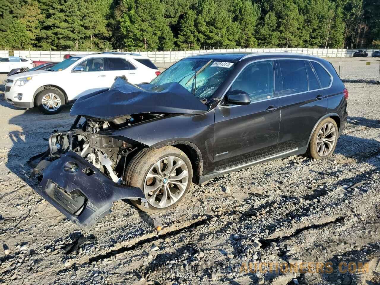 5UXKS4C5XF0J97719 BMW X5 2015