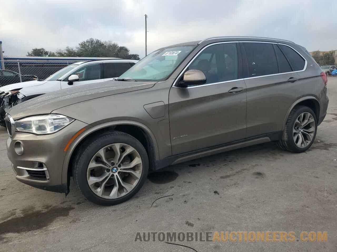 5UXKT0C5XH0S80012 BMW X5 2017