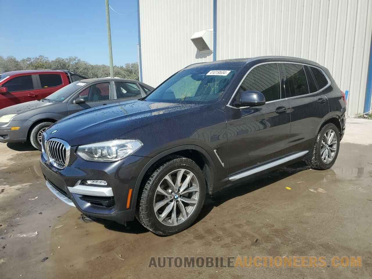 5UXTR7C52KLE93492 BMW X3 2019