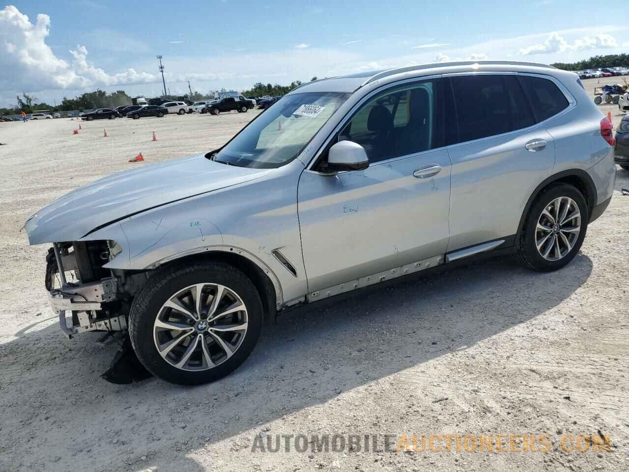 5UXTR7C55KLE88559 BMW X3 2019