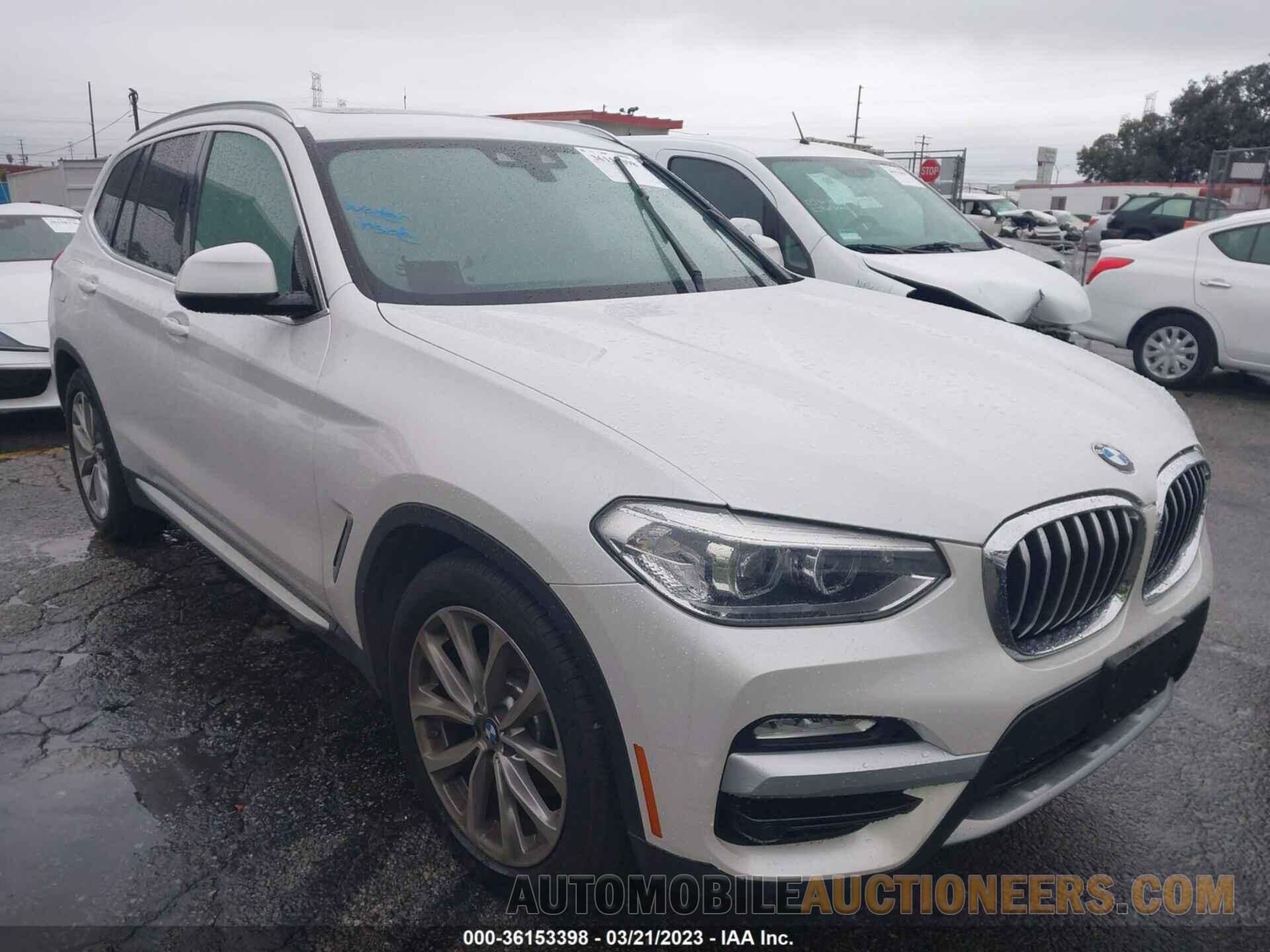 5UXTR7C55KLE96452 BMW X3 2019