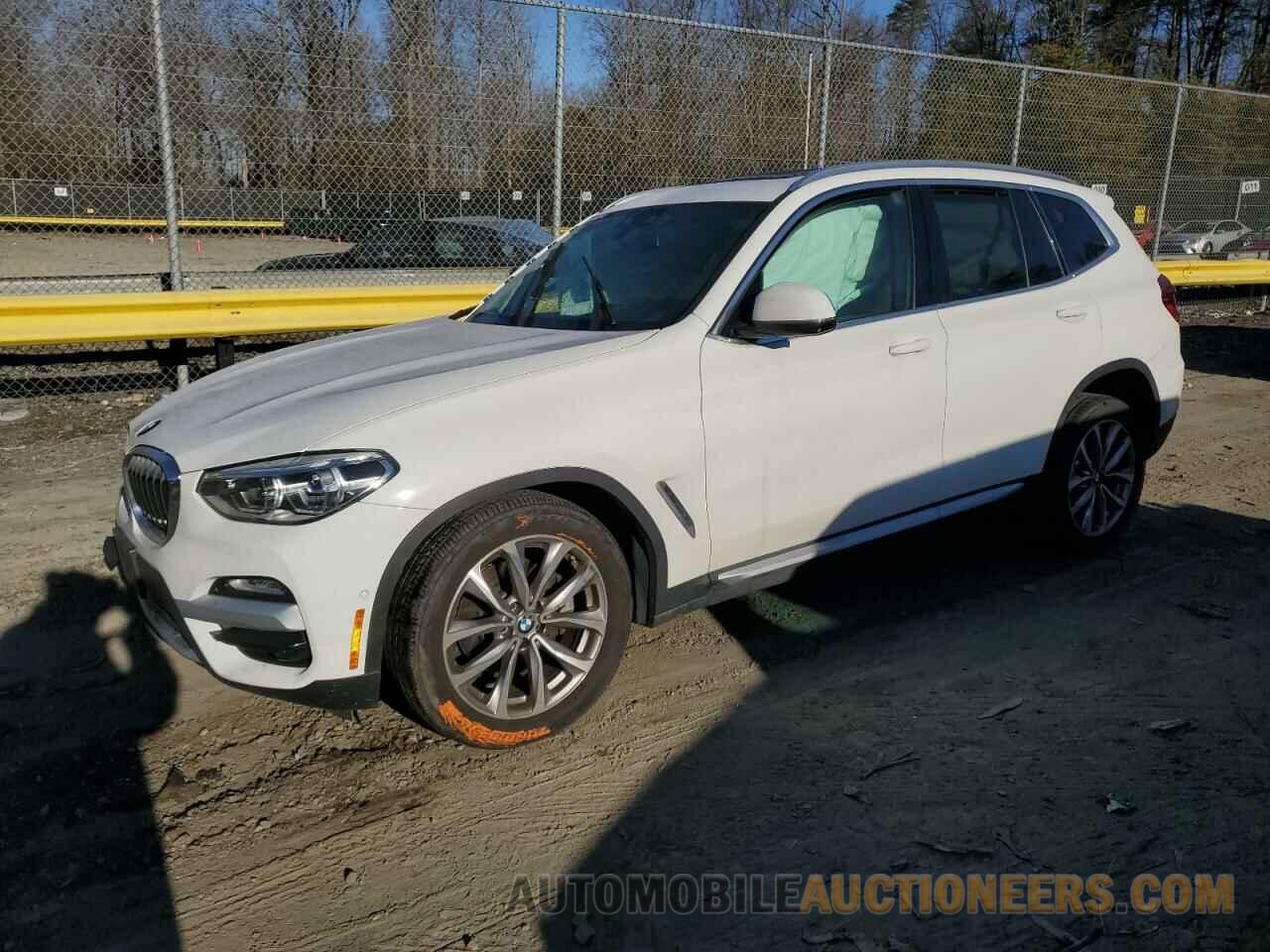 5UXTR7C55KLE98203 BMW X3 2019