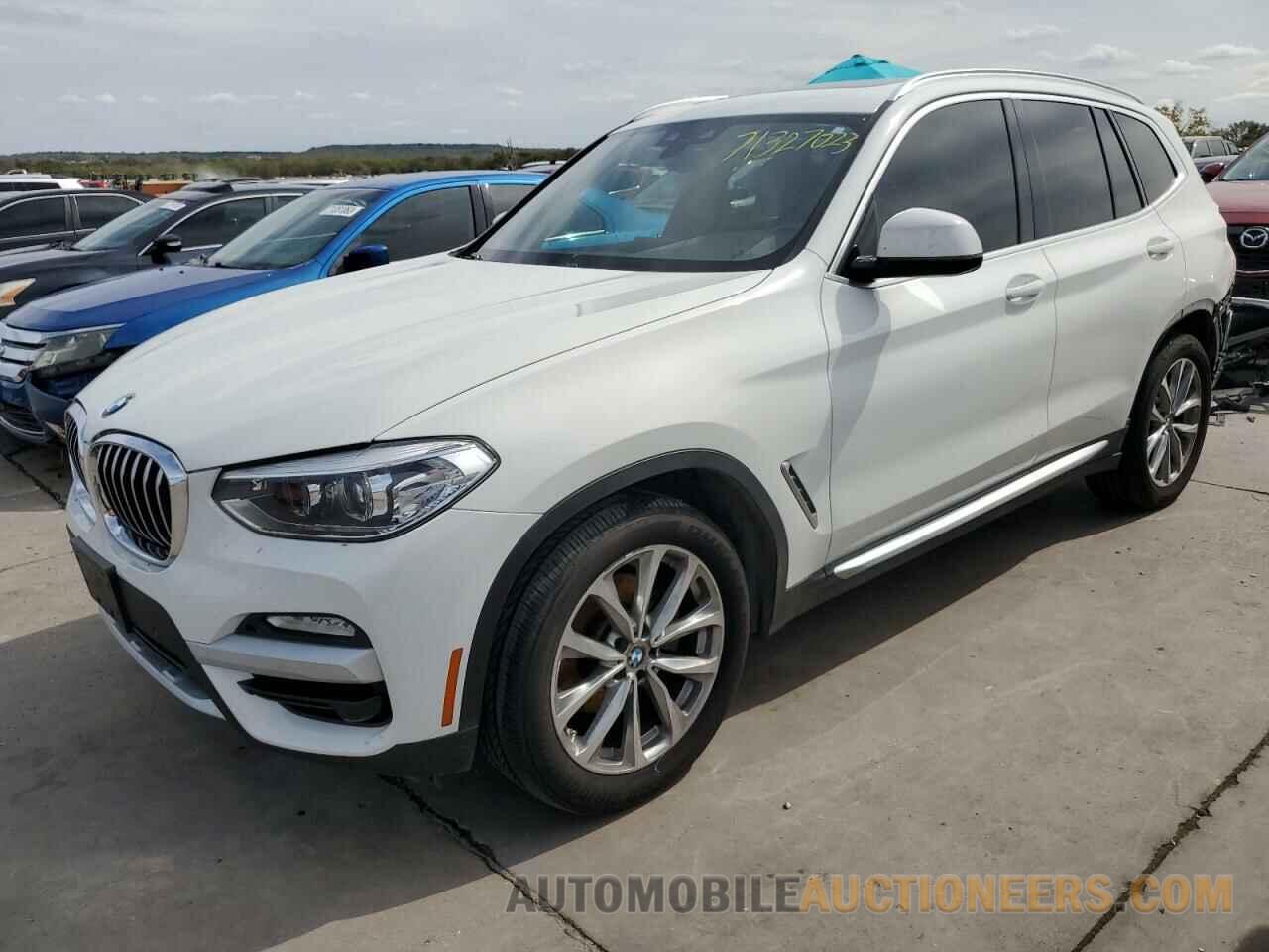 5UXTR7C55KLR49319 BMW X3 2019