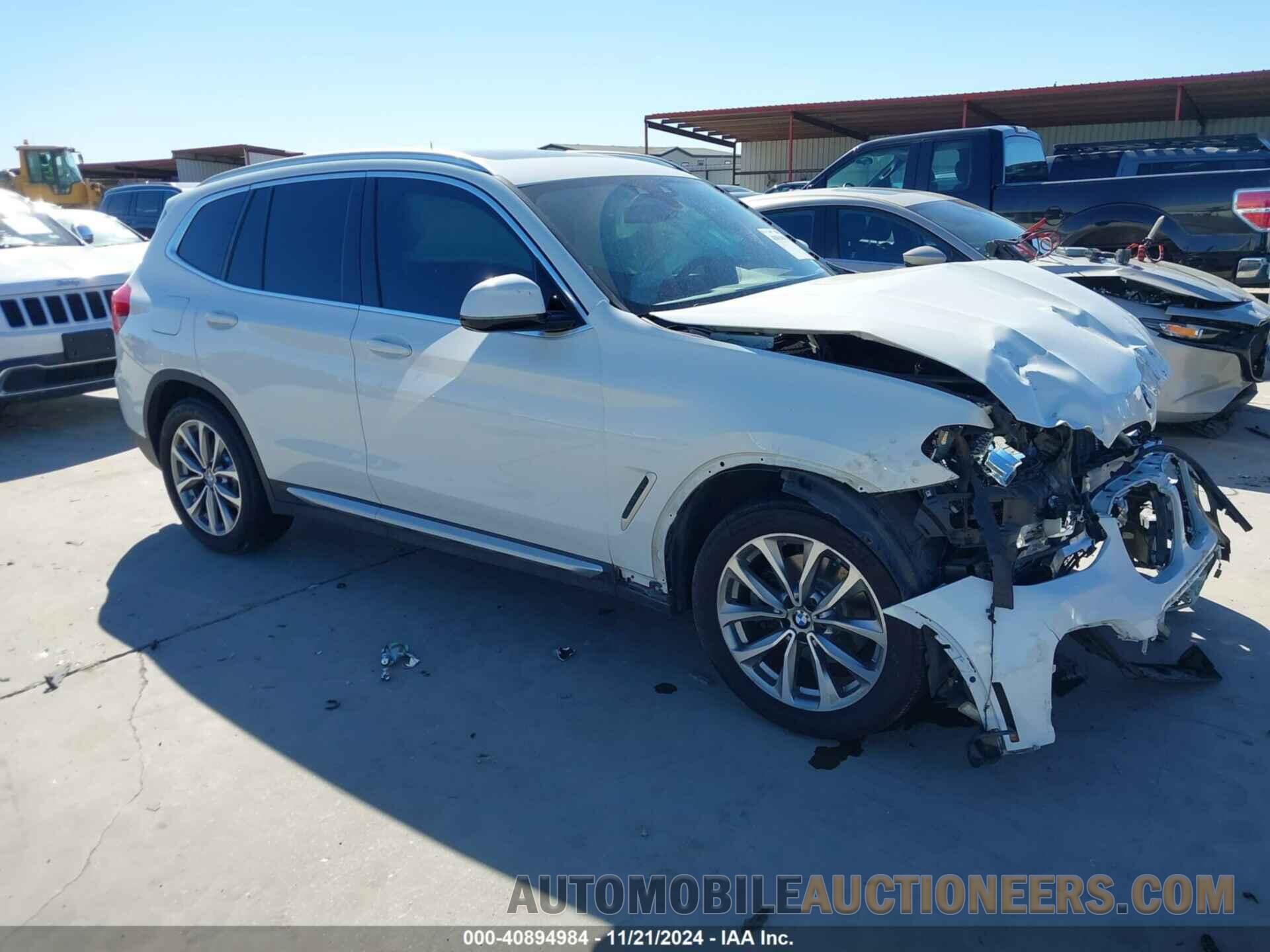 5UXTR7C55KLR53841 BMW X3 2019