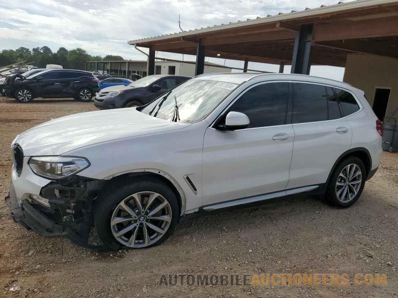 5UXTR7C56KLF35923 BMW X3 2019