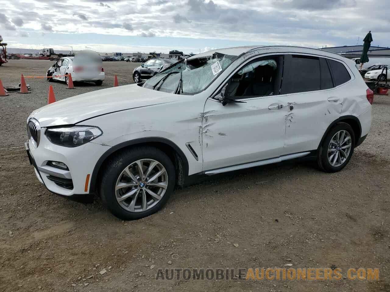 5UXTR7C56KLR47806 BMW X3 2019