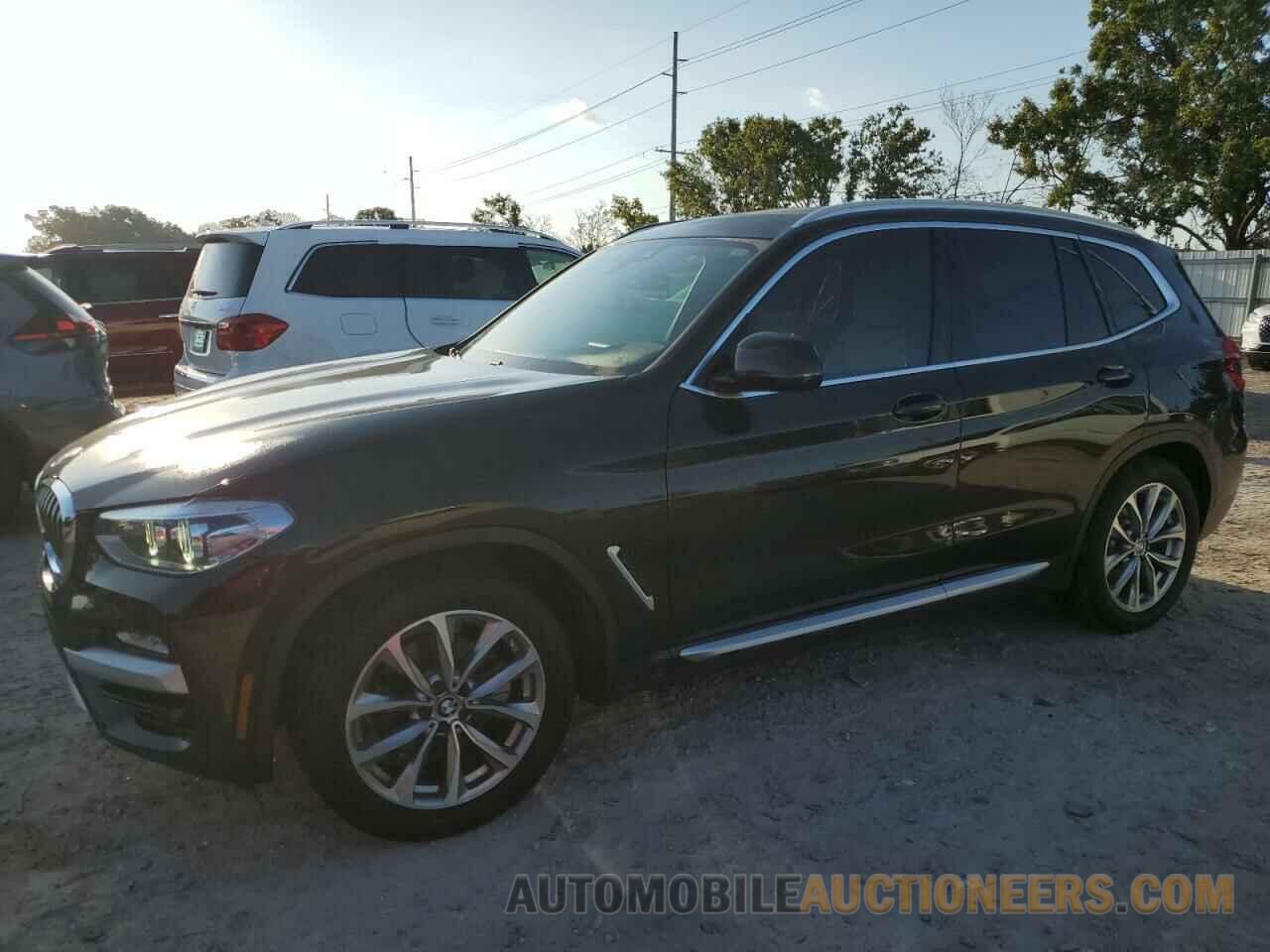 5UXTR7C59KLF30702 BMW X3 2019