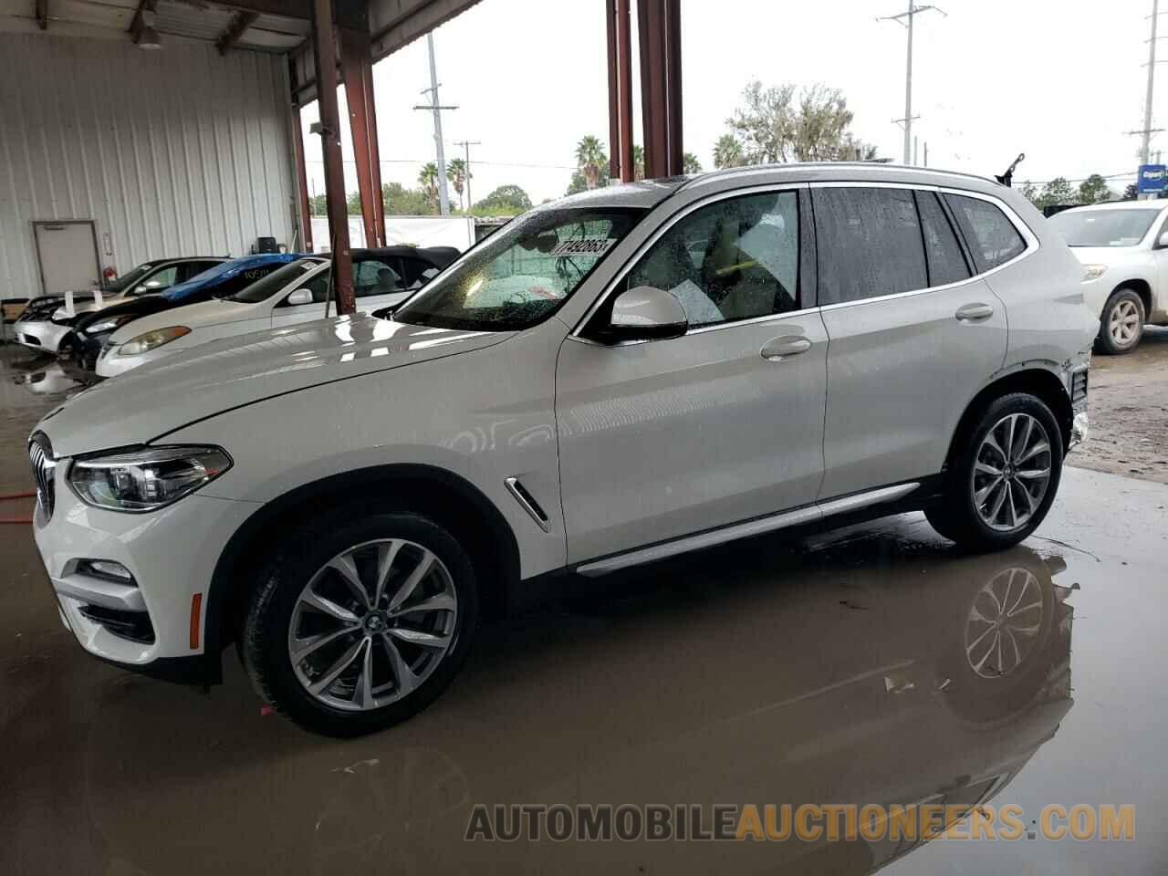 5UXTR7C59KLR45113 BMW X3 2019