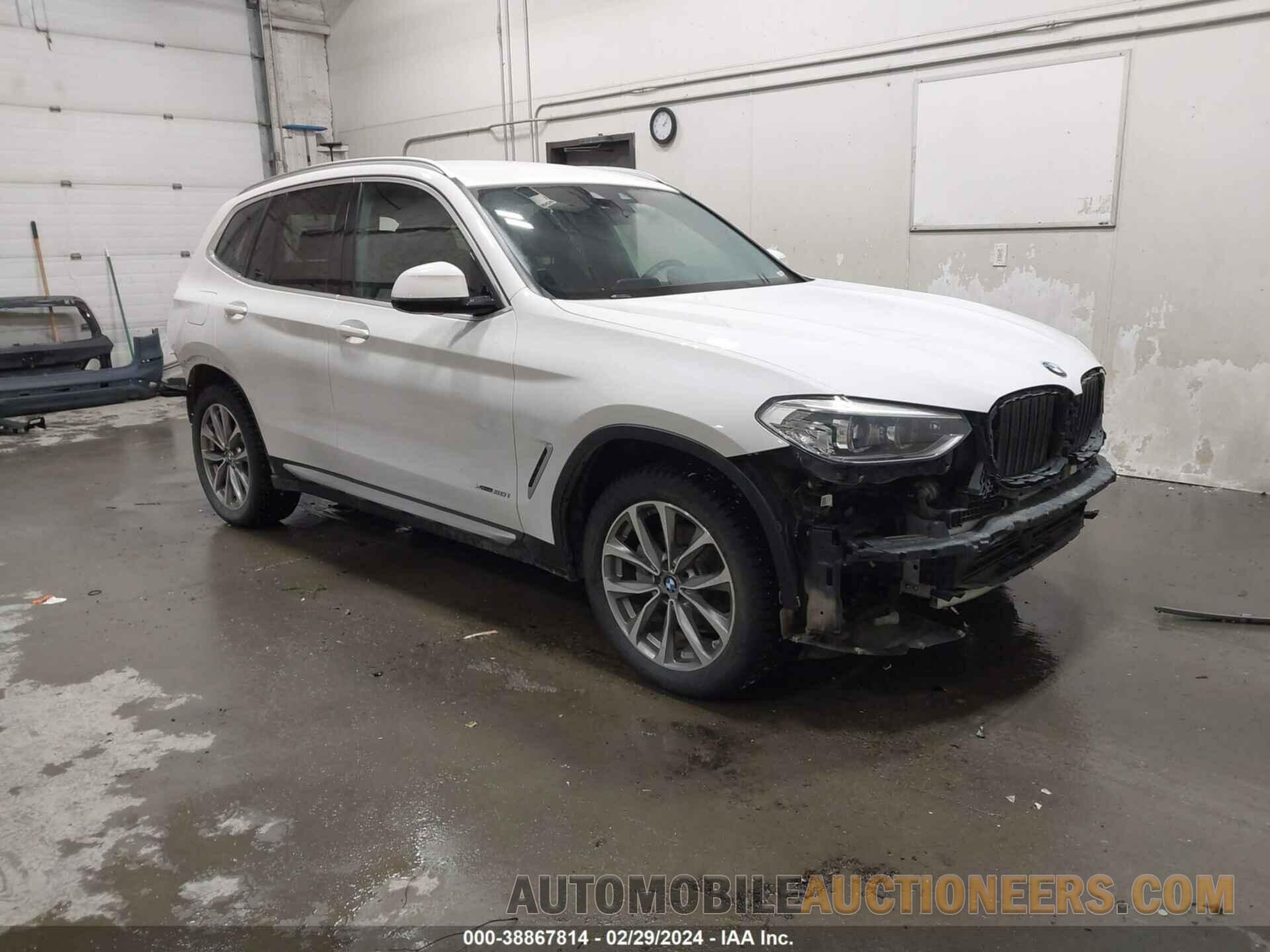 5UXTR9C52JLC80598 BMW X3 2018