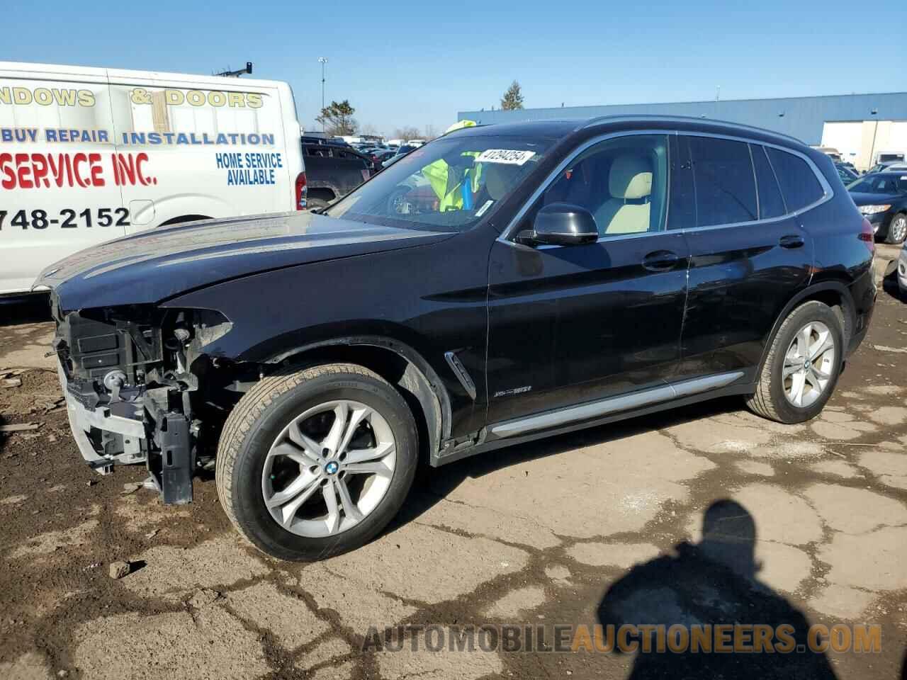 5UXTR9C52JLD58989 BMW X3 2018