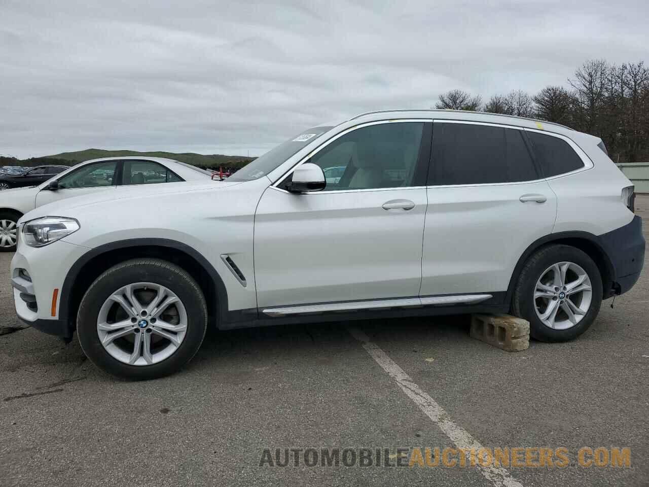 5UXTR9C53KLE13564 BMW X3 2019