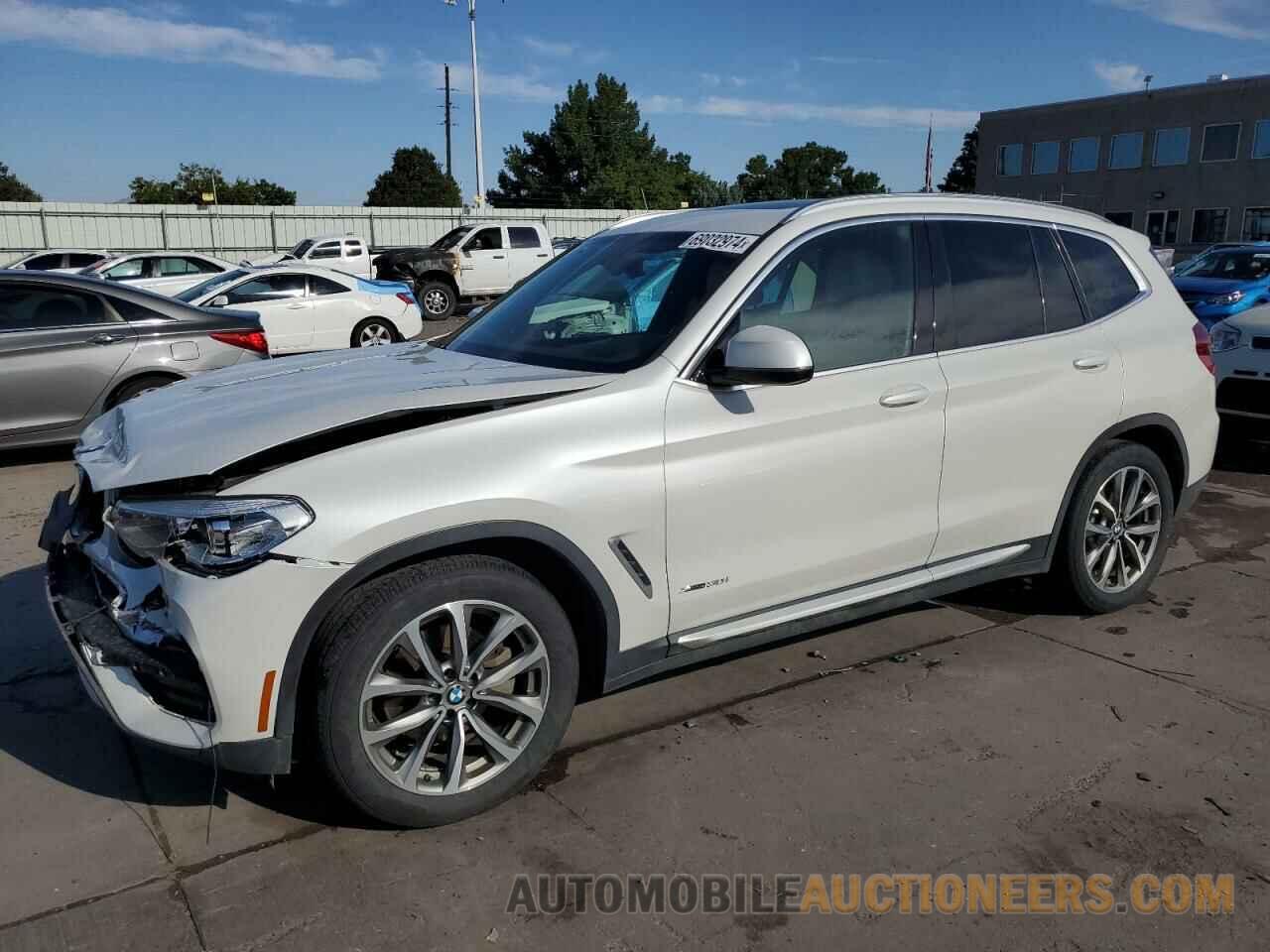 5UXTR9C54JLC75662 BMW X3 2018