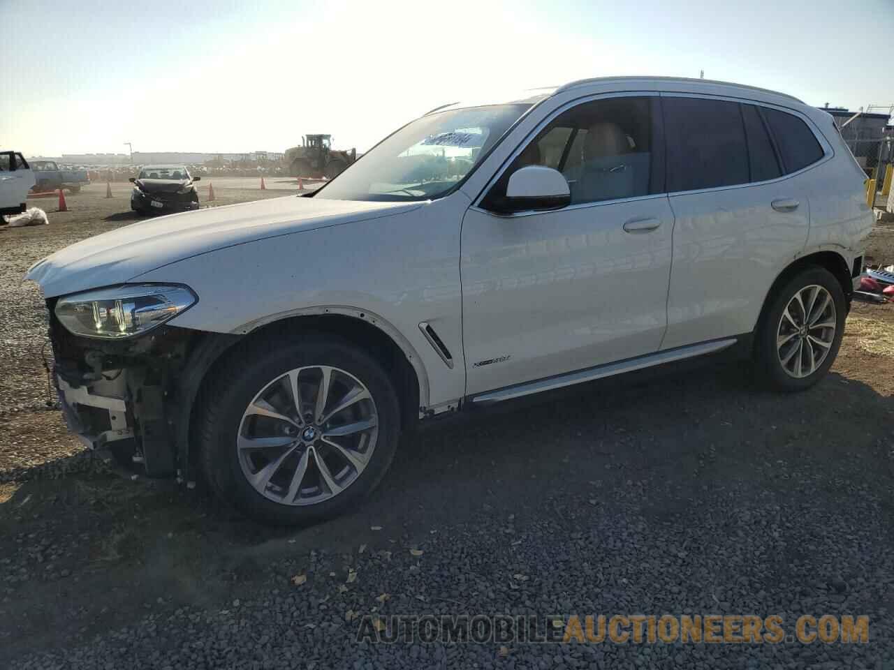 5UXTR9C54JLC77234 BMW X3 2018