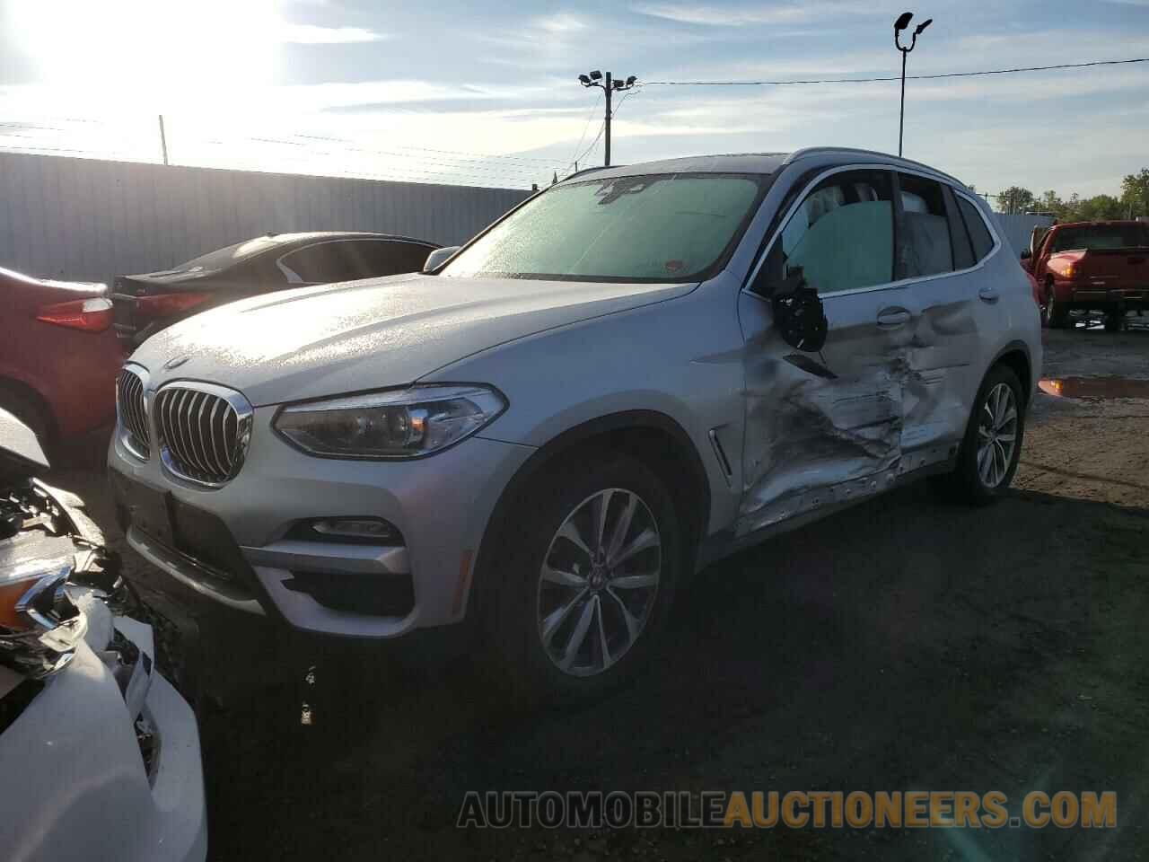 5UXTR9C54KLE14268 BMW X3 2019