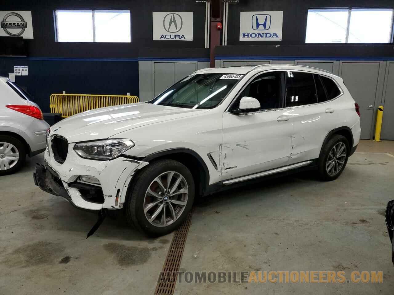 5UXTR9C56JLC77087 BMW X3 2018