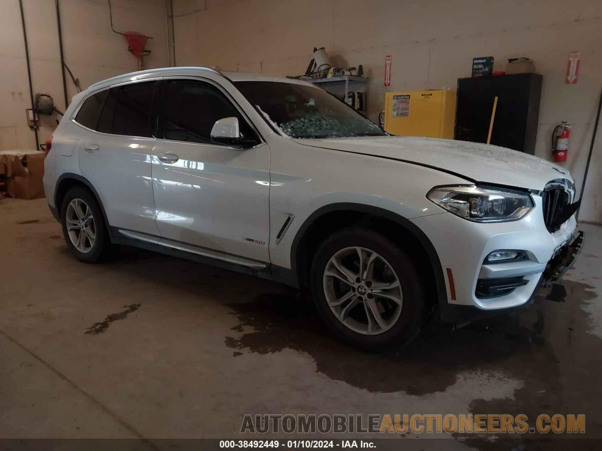 5UXTR9C56JLC81270 BMW X3 2018