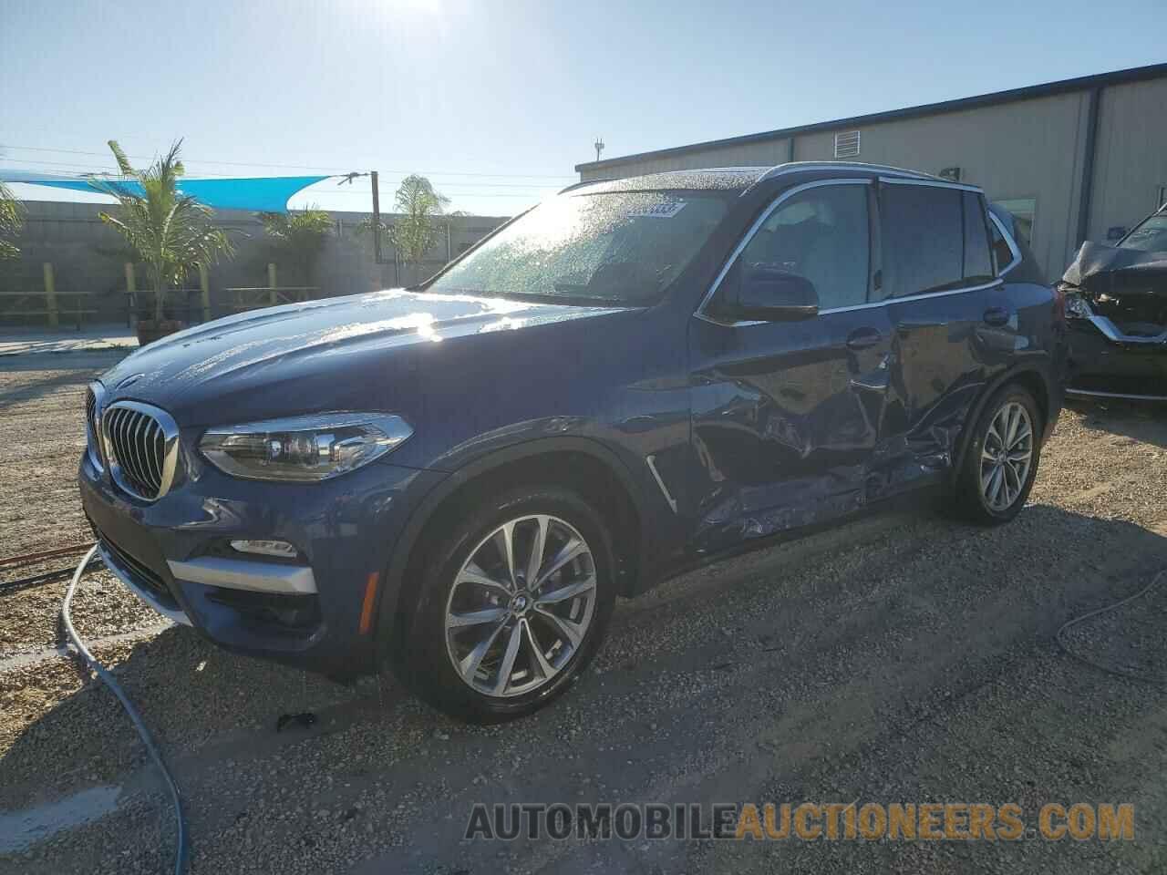 5UXTR9C56JLC84086 BMW X3 2018