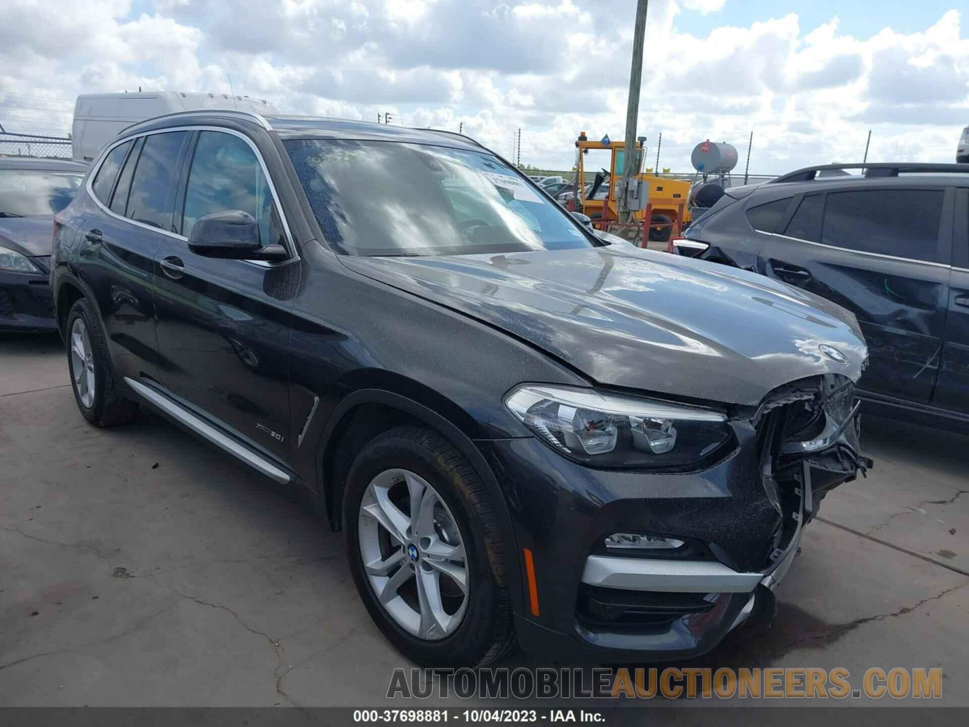 5UXTR9C56JLD61815 BMW X3 2018