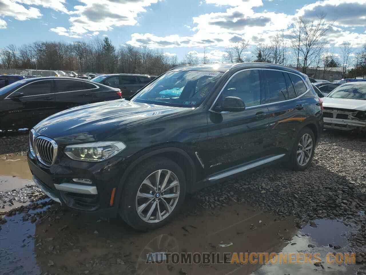 5UXTR9C56JLD63483 BMW X3 2018