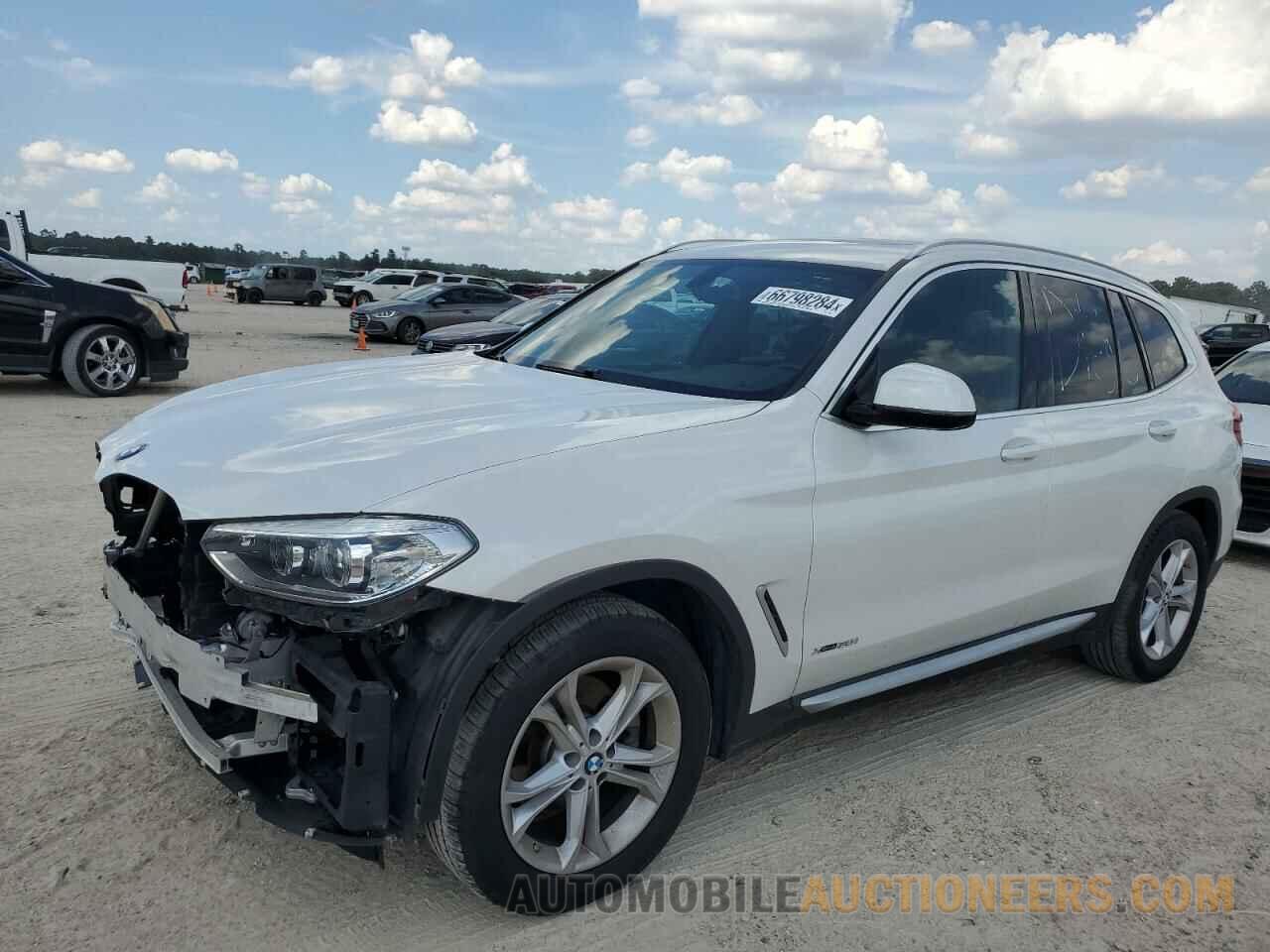 5UXTR9C57JLC76188 BMW X3 2018